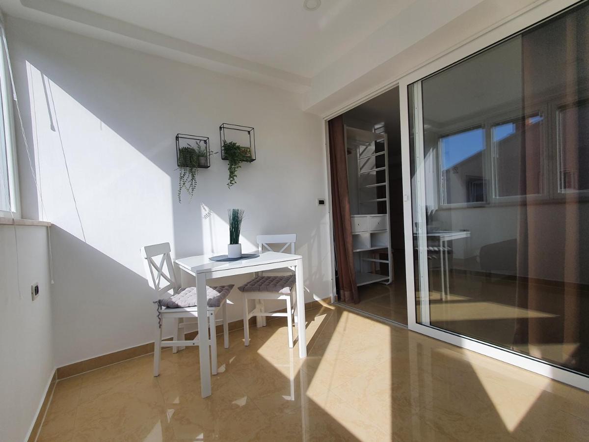 Apartmani Melanie Poreč Exteriör bild